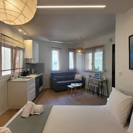 The Olive Nest - Cozy & Modern Kavala